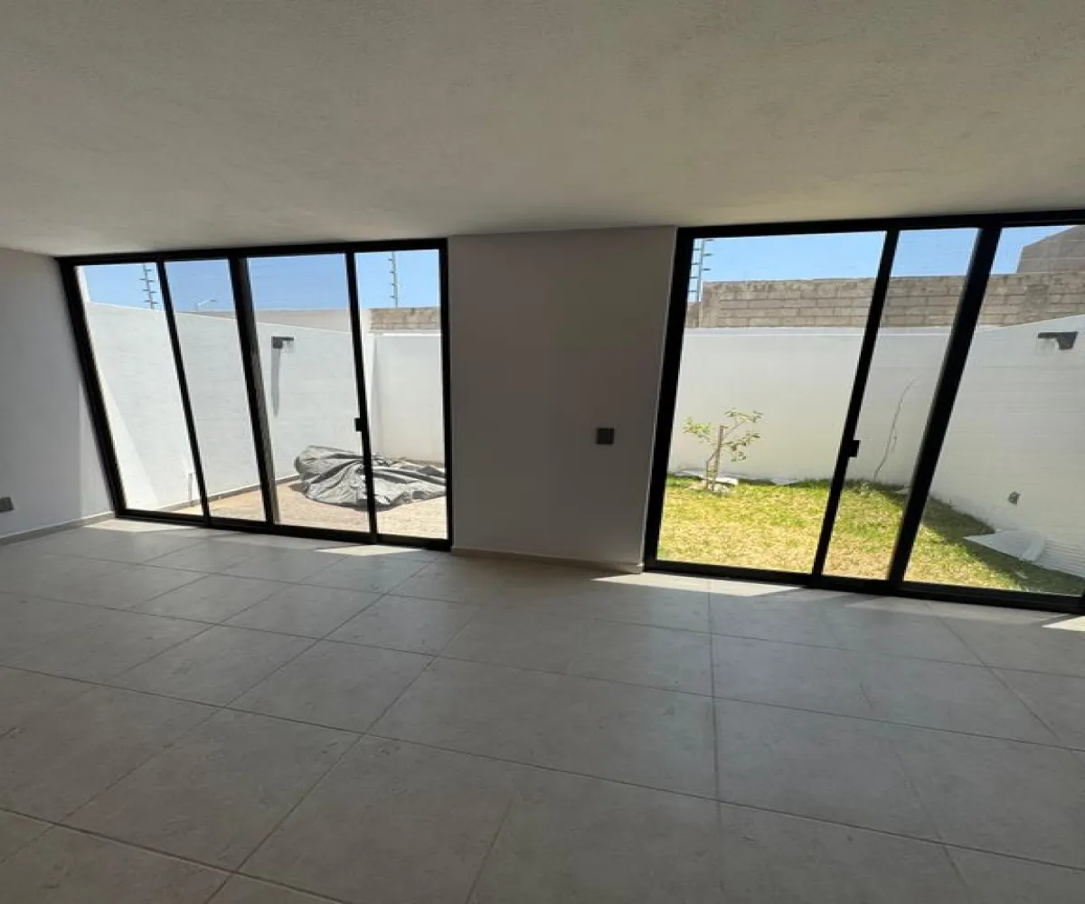 Casa En Venta,Paseo del Alva S/N, Zapopan, Jalisco 45134, 3 Habitaciones,2 Baños,Paseo del Alva,1,pFuq4rP