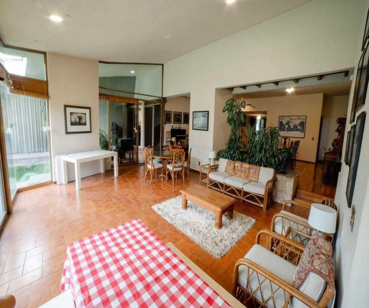 Casa En Venta,Chapalita,Av. Parque Juan Diego S/N, Guadalajara, Jalisco 44500, 7 Habitaciones,7 Baños,Av. Parque Juan Diego,1,pOEIyDG