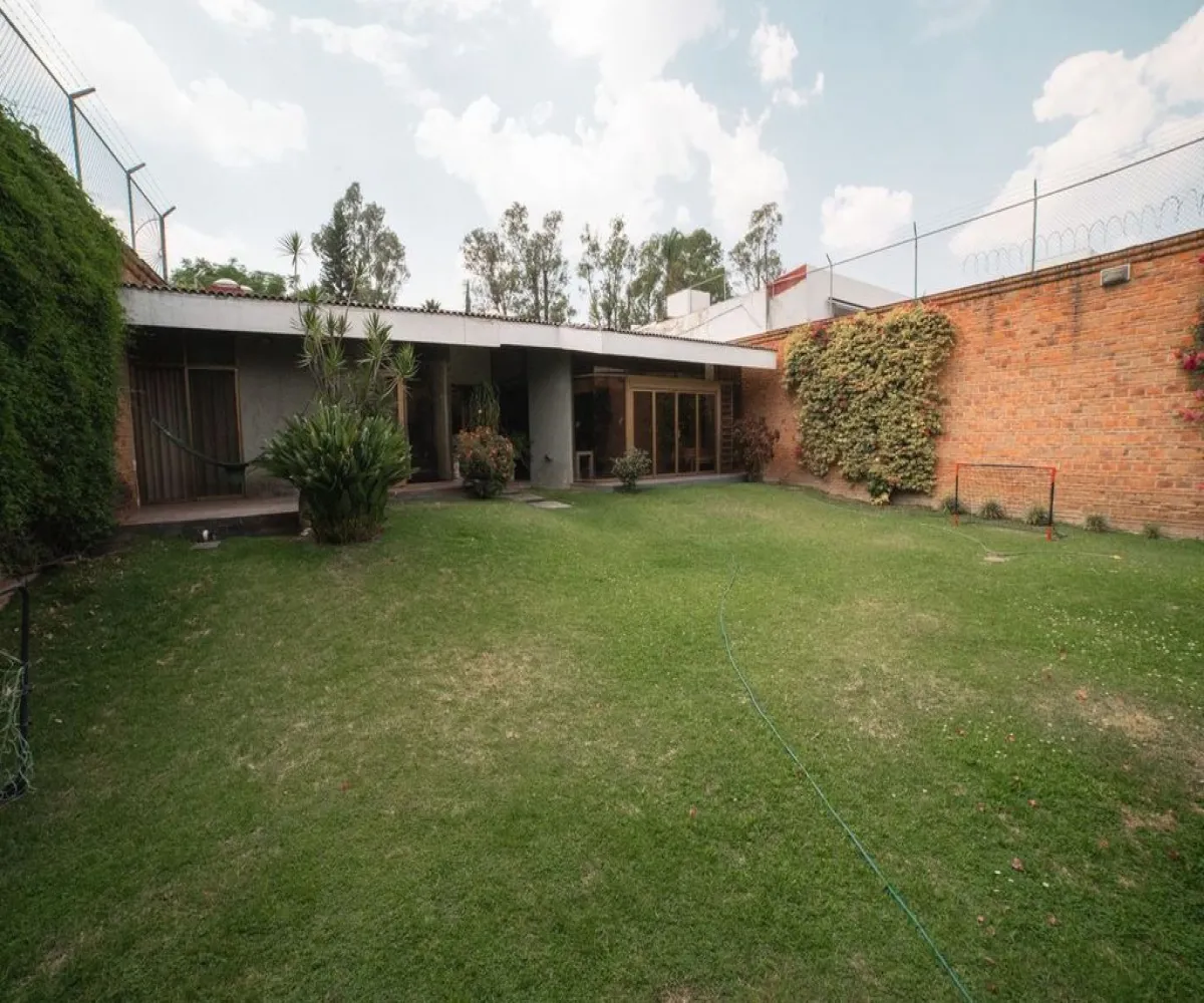 Casa En Venta,Chapalita,Av. Parque Juan Diego S/N, Guadalajara, Jalisco 44500, 7 Habitaciones,7 Baños,Av. Parque Juan Diego,1,pOEIyDG