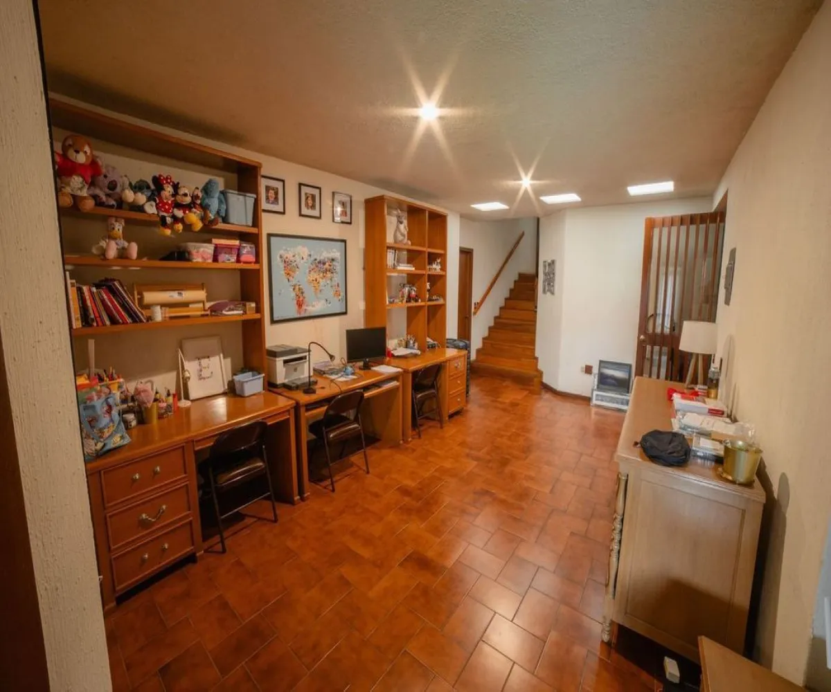 Casa En Venta,Chapalita,Av. Parque Juan Diego S/N, Guadalajara, Jalisco 44500, 7 Habitaciones,7 Baños,Av. Parque Juan Diego,1,pOEIyDG