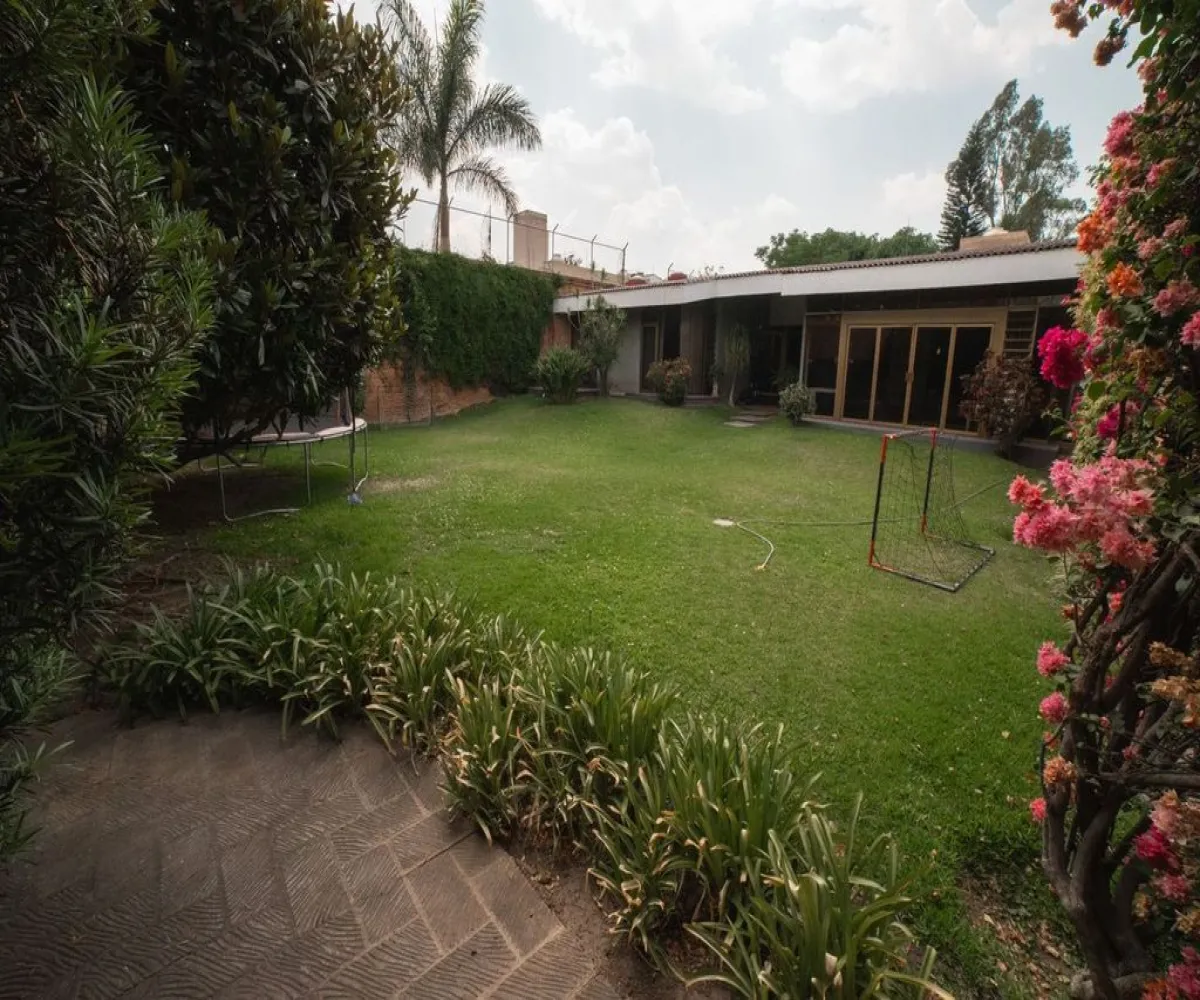 Casa En Venta,Chapalita,Av. Parque Juan Diego S/N, Guadalajara, Jalisco 44500, 7 Habitaciones,7 Baños,Av. Parque Juan Diego,1,pOEIyDG
