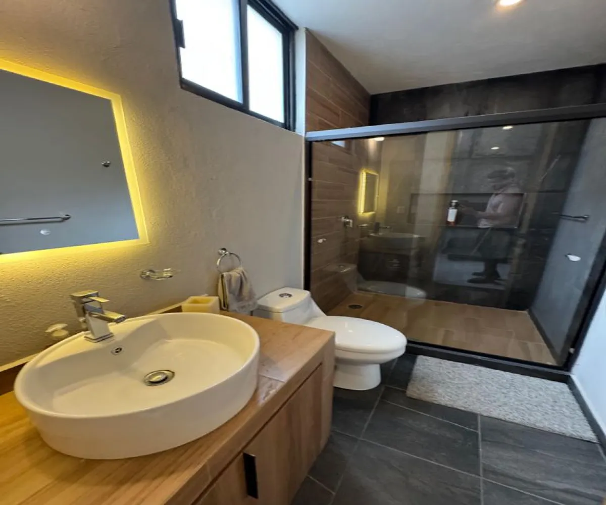 Casa En Venta,Capital Norte,Boulevard Valle Imperial S/N, Zapopan, Jalisco 45134, 3 Habitaciones,3 Baños,Boulevard Valle Imperial,1,pP6P7zA