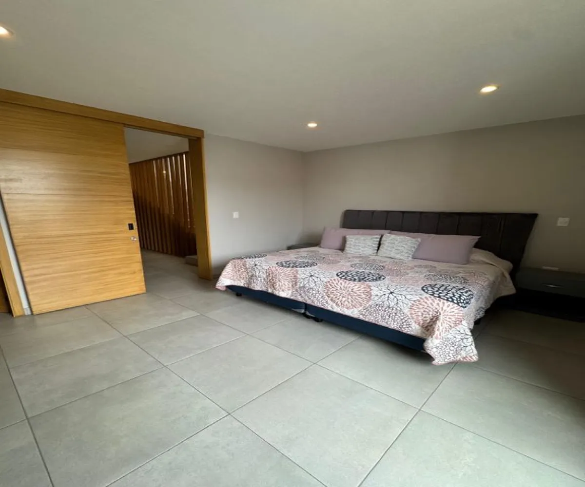 Casa En Venta,Capital Norte,Boulevard Valle Imperial S/N, Zapopan, Jalisco 45134, 3 Habitaciones,3 Baños,Boulevard Valle Imperial,1,pP6P7zA