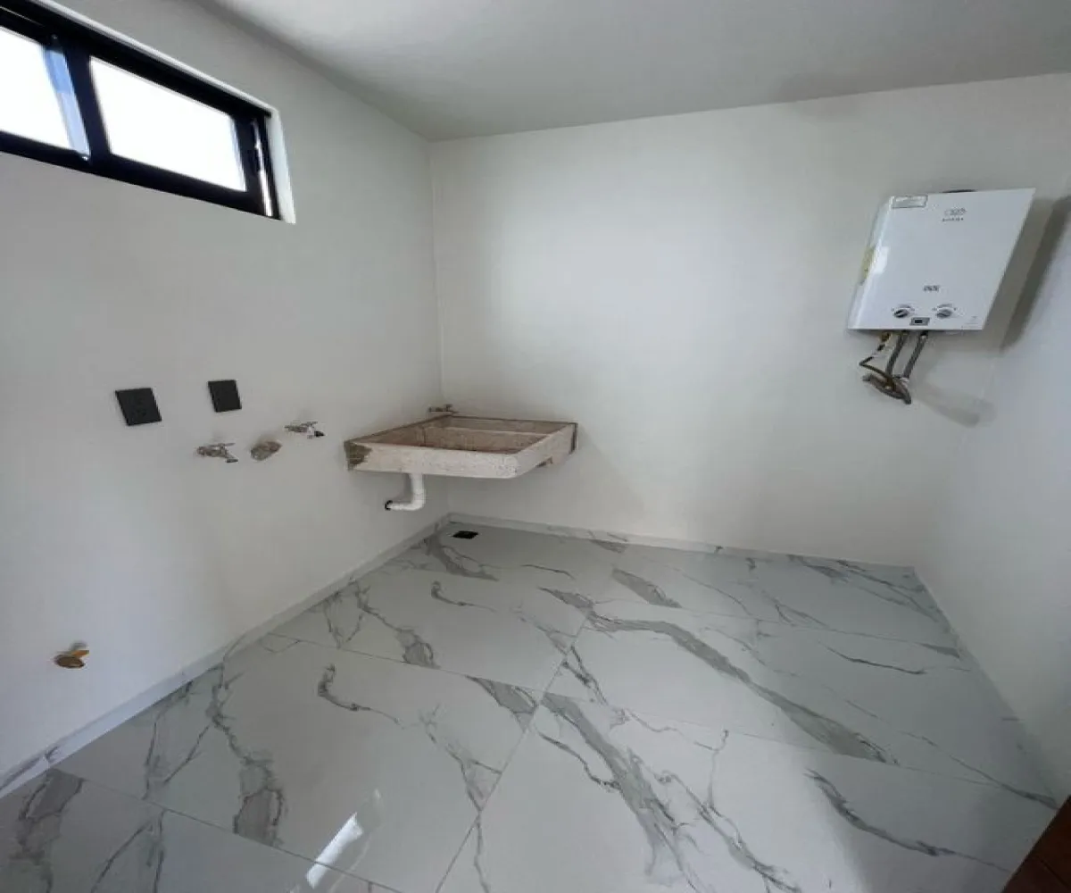 Casa En Venta,La Periquera,Valle imperial S/N, Nuevo México, Jalisco 45134, 3 Habitaciones,3 Baños,Valle imperial,3,pYulVpM