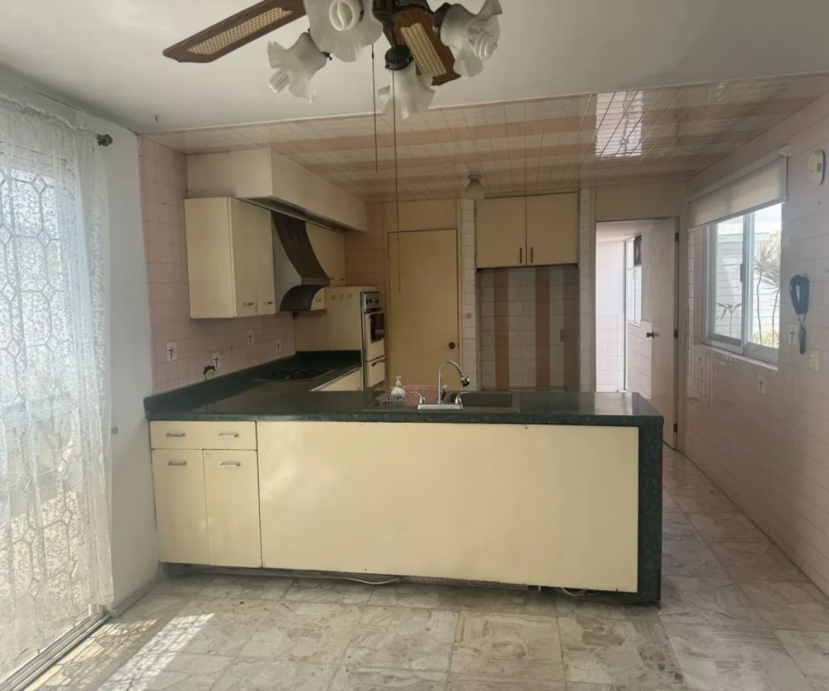 Casa En Venta,Ciudad del Sol,CIUDAD DEL SOL S/N, Zapopan, Jalisco 45050, 5 Habitaciones,5 Baños,CIUDAD DEL SOL,1,pfxTwUO