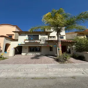 Casa En Venta,Villa California,Villa California S/N, Tlajomulco de Zúñiga, Jalisco 45640, 3 Habitaciones,2 Baños,Villa California,1,psF0Xs9