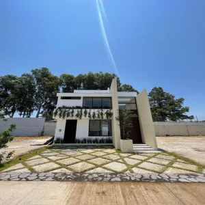 Casa En Venta,La Periquera,Boulevard Valle Imperial S/N, Zapopan, Jalisco 45134, 4 Habitaciones,3 Baños,Boulevard Valle Imperial,1,puXpzWw