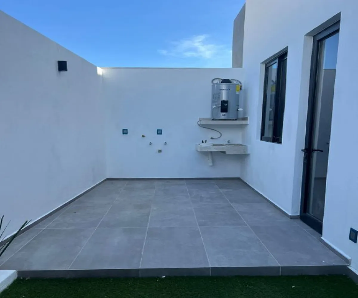 Casa En Venta,La Periquera,Boulevard Valle Imperial S/N, Zapopan, Jalisco 45134, 4 Habitaciones,3 Baños,Boulevard Valle Imperial,1,pxEVFkT