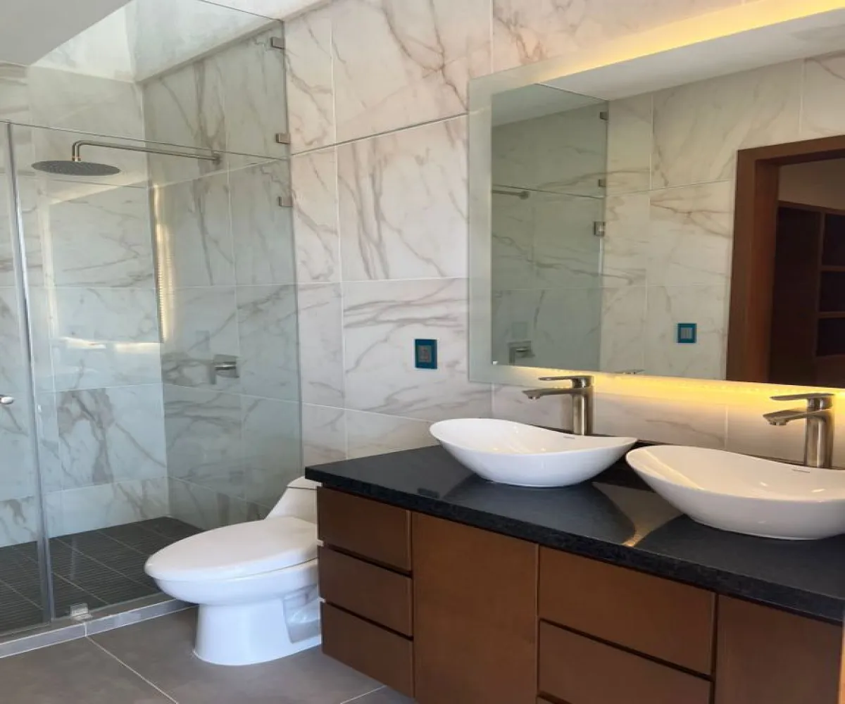 Casa En Venta,La Periquera,Boulevard Valle Imperial S/N, Zapopan, Jalisco 45134, 4 Habitaciones,3 Baños,Boulevard Valle Imperial,1,pxEVFkT