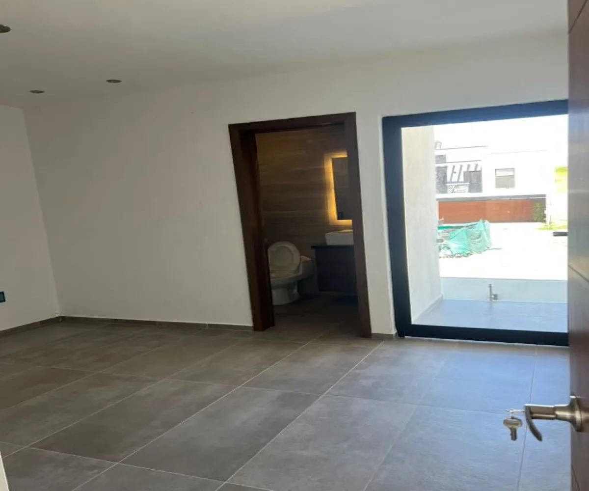 Casa En Venta,La Periquera,Boulevard Valle Imperial S/N, Zapopan, Jalisco 45134, 4 Habitaciones,3 Baños,Boulevard Valle Imperial,1,pxEVFkT