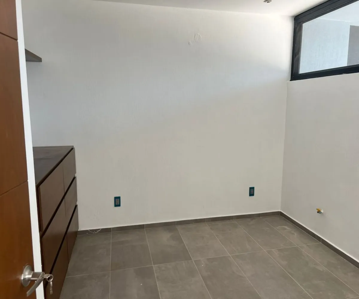 Casa En Venta,La Periquera,Boulevard Valle Imperial S/N, Zapopan, Jalisco 45134, 4 Habitaciones,3 Baños,Boulevard Valle Imperial,1,pxEVFkT