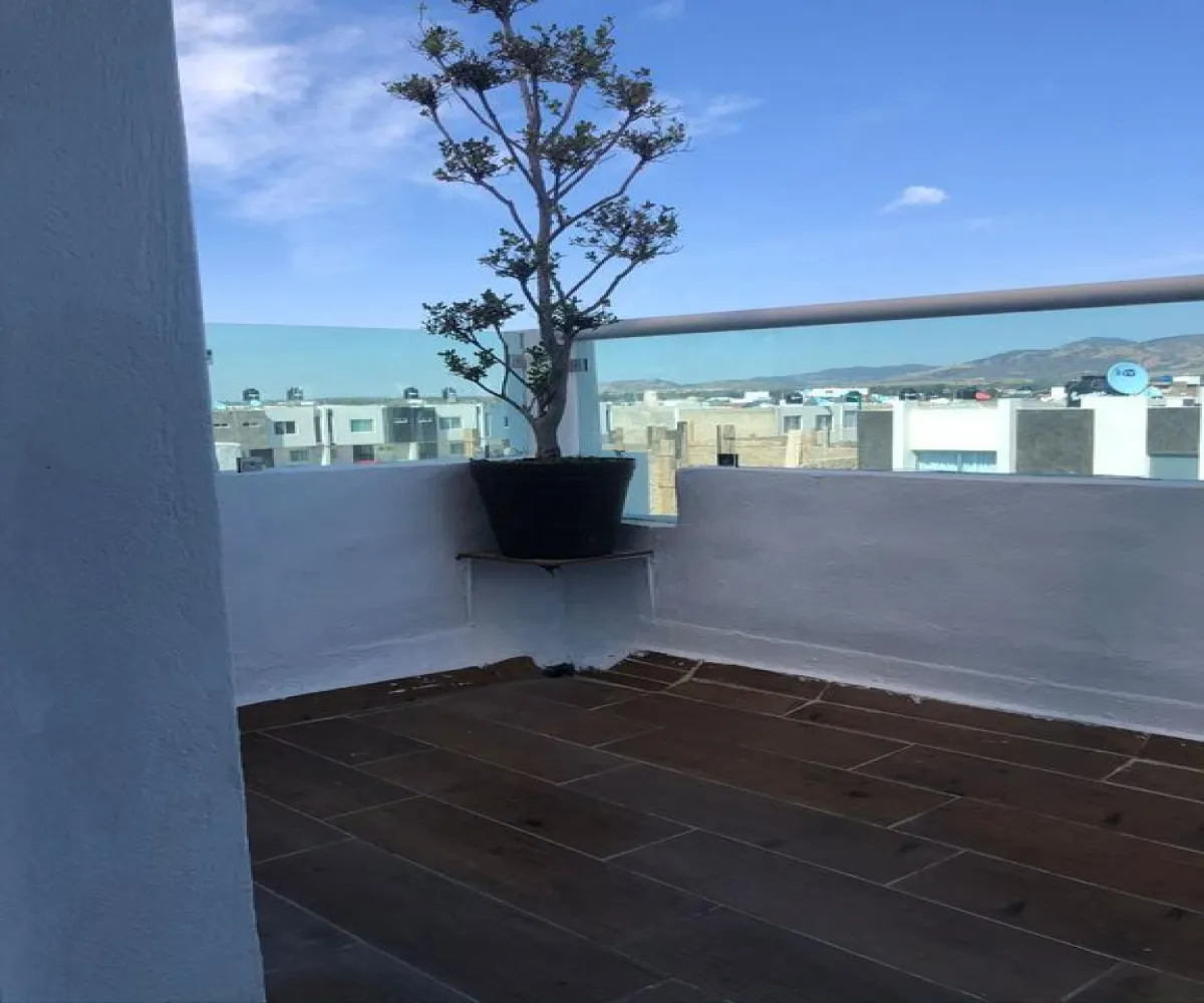 Casa En Venta,Av de la Moraleja, coto Pamplona, calle del cura 1629 304, Zapopan, Jalisco 45134, 4 Habitaciones,2 Baños,Av de la Moraleja , coto Pamplona, calle del cura ,3,pdSP6Ul