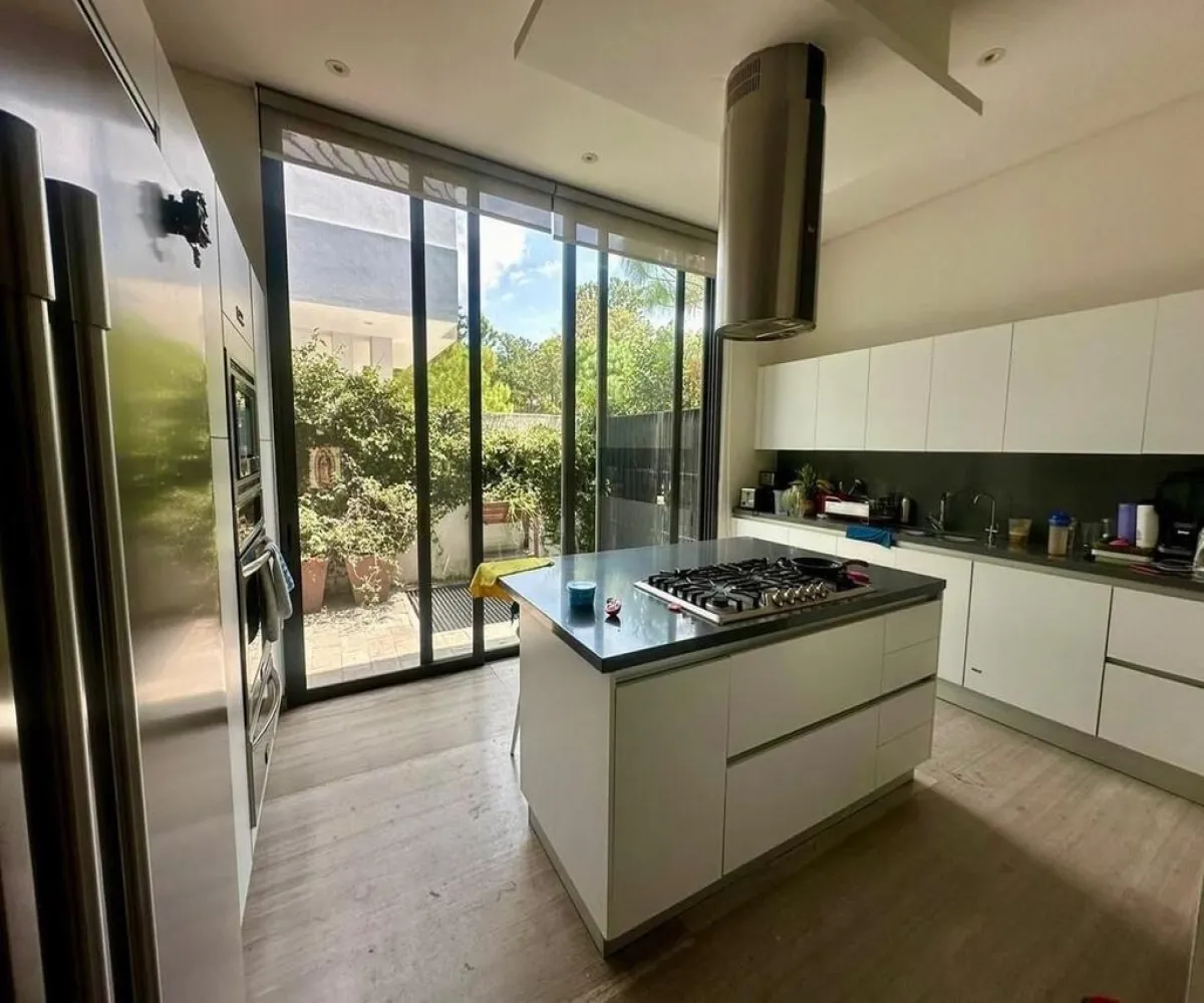 Casa En Venta,Coto Alcazar,Avenida Juan Palomar y Arias 1300 P 7, Zapopan, Jalisco 45110, 3 Habitaciones,3 Baños,Avenida Juan Palomar y Arias,1,pwnL4Vb