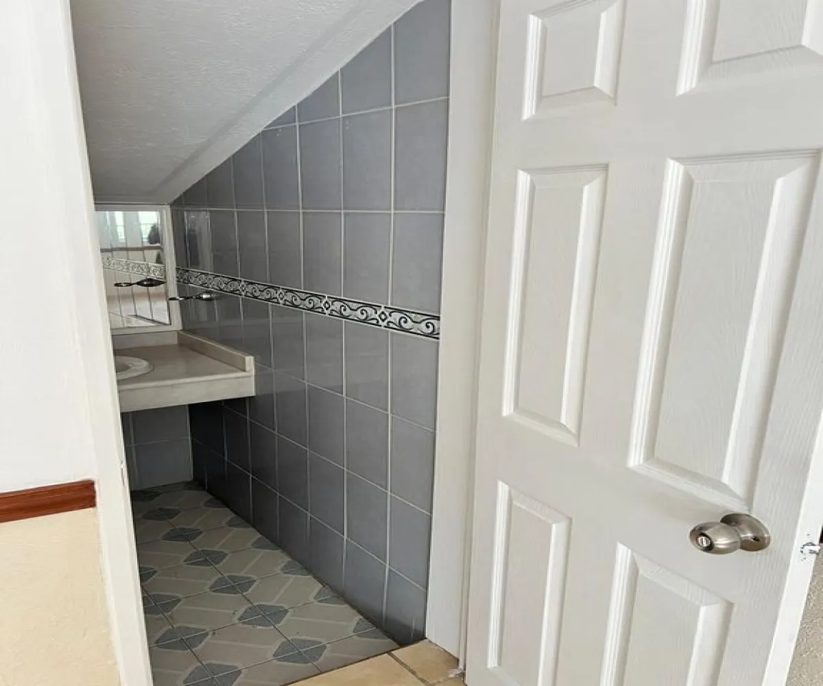 Casa En Venta,Del Fresno,Camichin 1367, Guadalajara, Jalisco 44900, 3 Habitaciones,2 Baños,Camichin,2,pnmJ84v