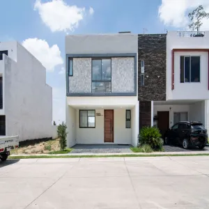 Casa En Venta,Avenida Paseo de la Cantera 765 3, Zapopan, Jalisco 45134, 3 Habitaciones,3 Baños,Avenida Paseo de la Cantera,1,p8YaWe6