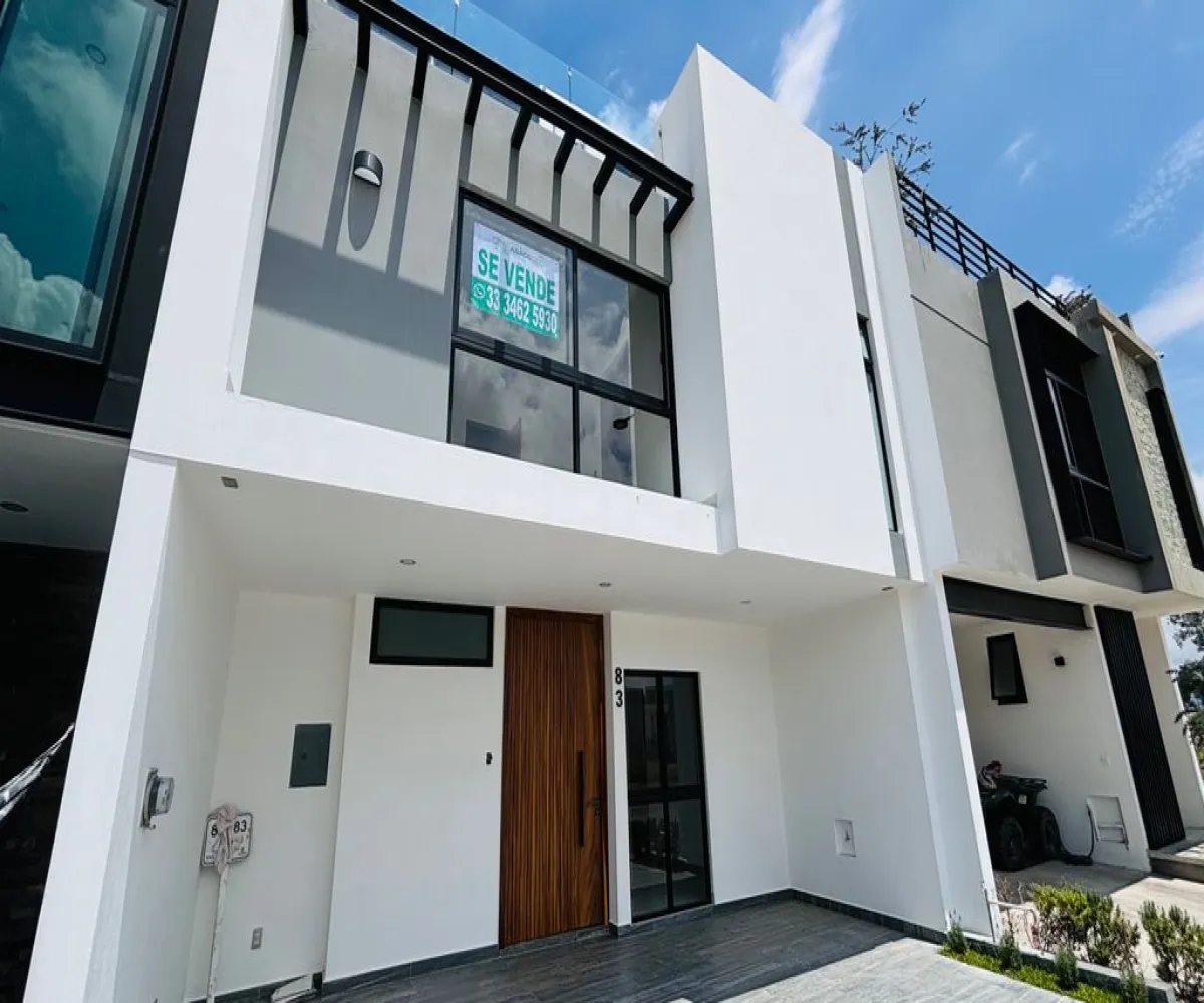 Casa En Venta,Zapopan,Paseos solares 2270 000, Zapopan, Jalisco 45134, 5 Habitaciones,5 Baños,Paseos solares,1,p1beg6g