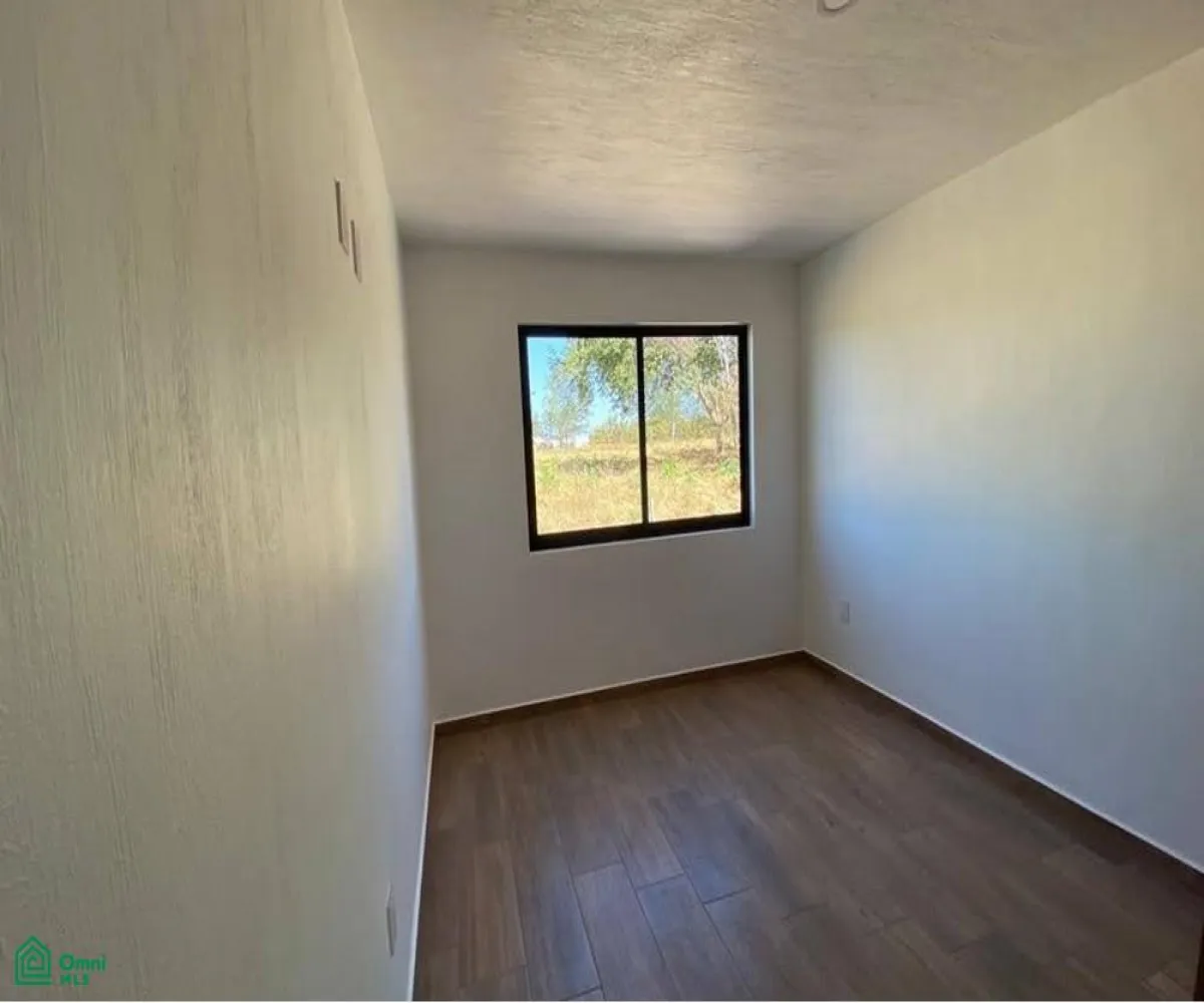 Casa En Venta,Fraccionamiento Valle Imperial,Av Madeiras 294, Zapopan, Jalisco 45134, 3 Habitaciones,3 Baños,Av Madeiras,3,MX25960972