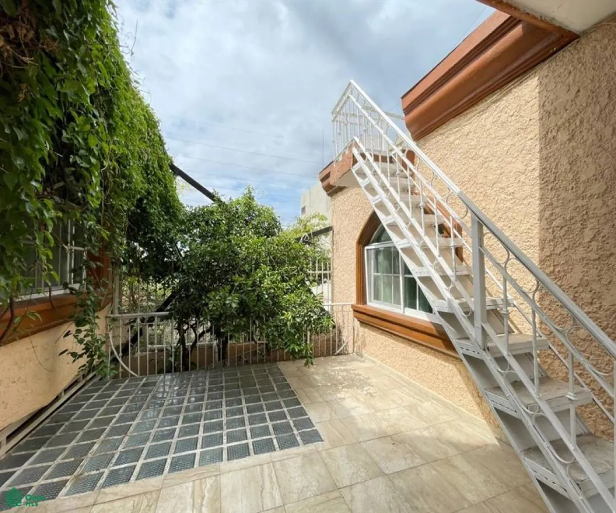 Casa En Renta,Vallarta Universidad,Honorato de Balzac 173, Zapopan, Jalisco 45110, 5 Habitaciones,5 Baños,Honorato de Balzac,2,MX25961562