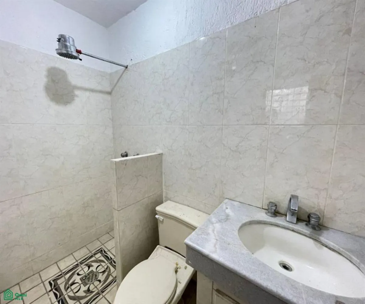 Casa En Renta,Vallarta Universidad,Honorato de Balzac 173, Zapopan, Jalisco 45110, 5 Habitaciones,5 Baños,Honorato de Balzac,2,MX25961562