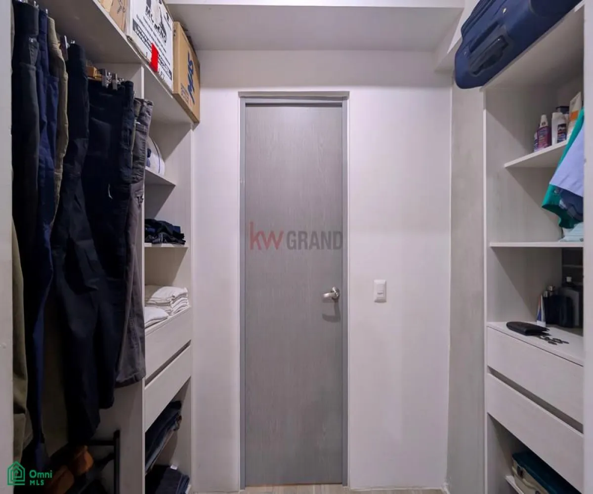 Departamento En Venta,El Campanario,C. Puente el Palomar 400 400, Zapopan, Jalisco 45234, 2 Habitaciones,2 Baños,C. Puente el Palomar 400,1,MX25962374