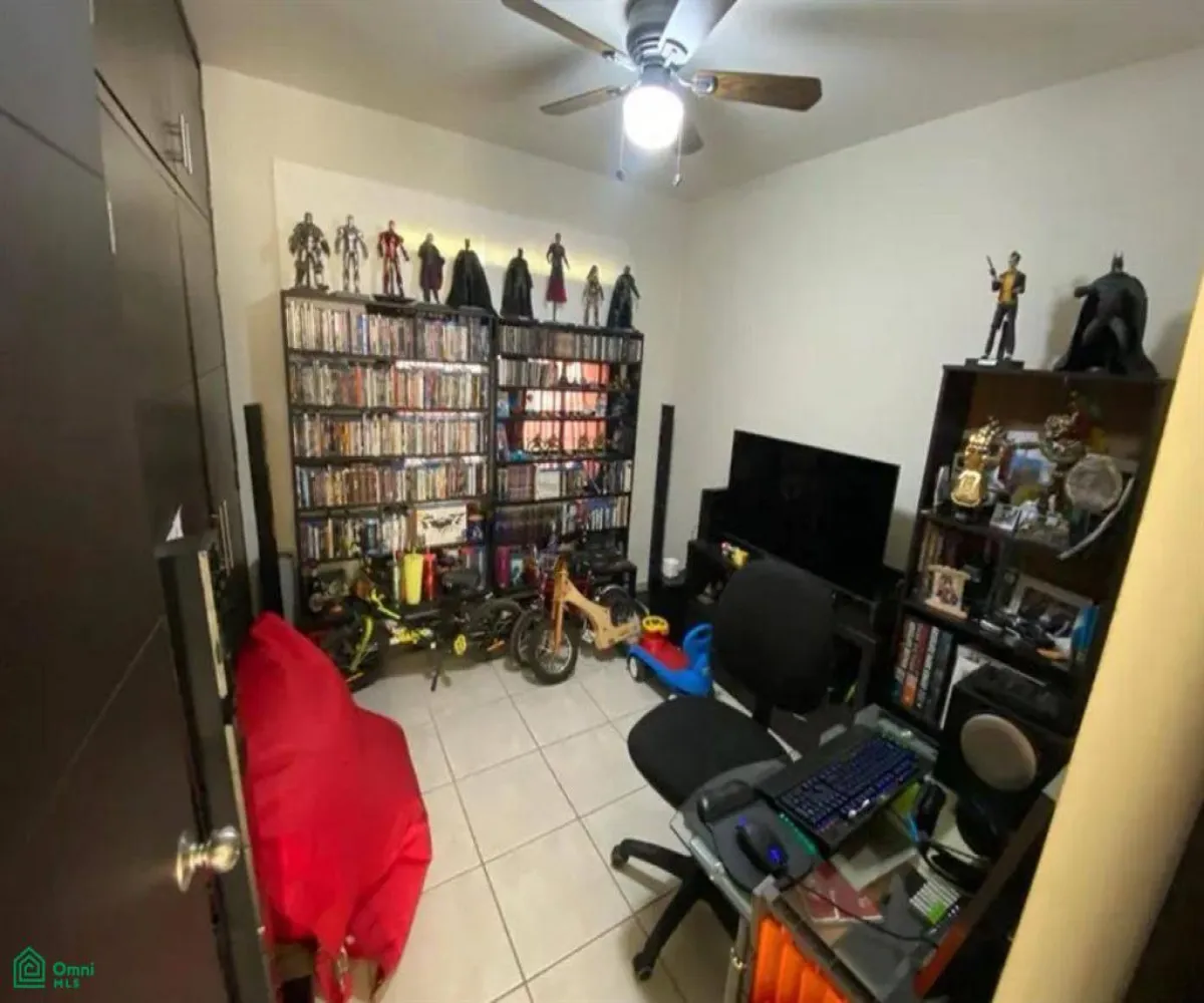 Casa En Venta,Nuevo México,Circuito México Virreinal Sur 353, Zapopan, Jalisco 45201, 3 Habitaciones,3 Baños,Circuito México Virreinal Sur,2,MX25962701