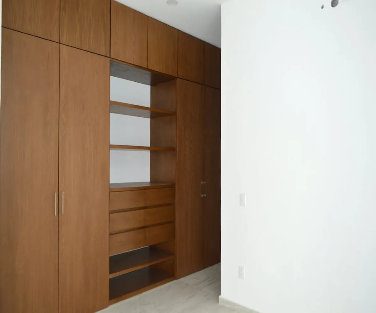 Casa En Venta,Valle Imperial ,Avenida Valle de los Imperios 89, Zapopan, Jalisco 45134, 4 Habitaciones,5 Baños,Avenida Valle de los Imperios,2,pPGSs5Z