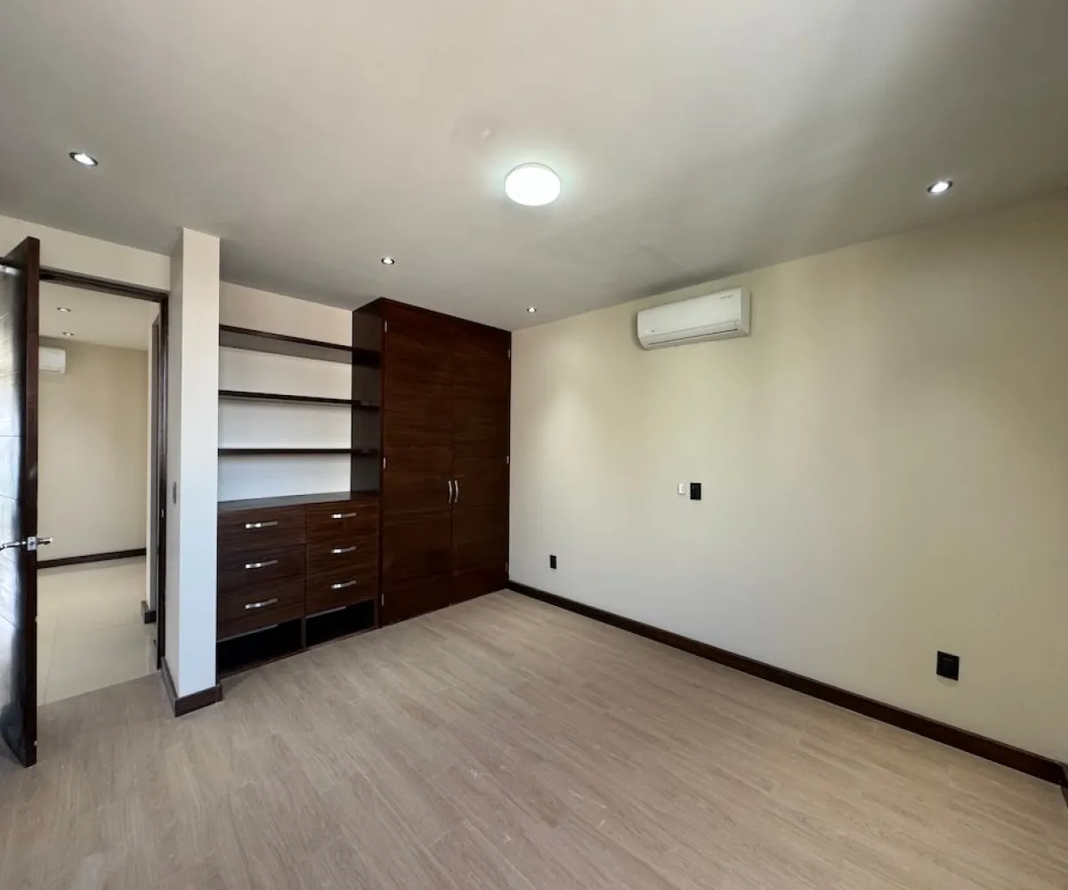 Casa En Venta,Argenta Mirador Residencial,Prolongación Río Blanco 1900 127, Zapopan, Jalisco 45180, 3 Habitaciones,4 Baños,Prolongación Río Blanco,1,pacJIv5
