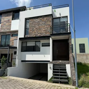 Casa En Venta,Argenta Mirador Residencial,Prolongación Río Blanco 1900 127, Zapopan, Jalisco 45180, 3 Habitaciones,4 Baños,Prolongación Río Blanco,1,pacJIv5