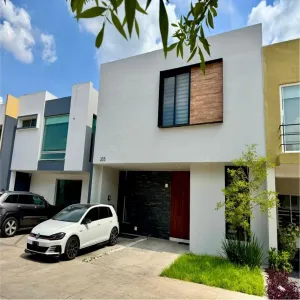 Casa En Venta,Solares Residencial,Paseo Solares 133, Zapopan, Jalisco 45019, 3 Habitaciones,3 Baños,Paseo Solares,2,pvnDQih