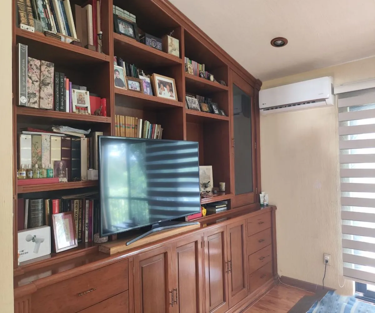 Casa En Venta,Camino Antiguo a San Isidro Mazatepec 97, Tlajomulco de Zúñiga, Jalisco 45645,5 Baños,Camino Antiguo a San Isidro Mazatepec,2,pWX8bs9