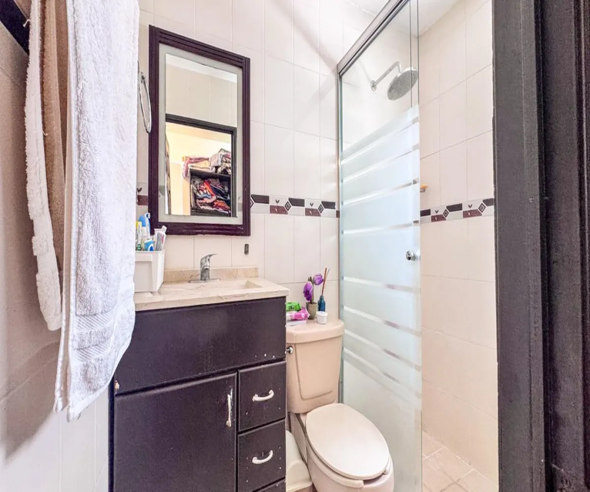 Casa En Venta,Residencial las Moras ,Vista de la Montaña 51 Coto 2, Tlajomulco de Zúñiga, Jalisco 45645, 3 Habitaciones,2 Baños,Vista de la Montaña 51,2,pjEsCNl