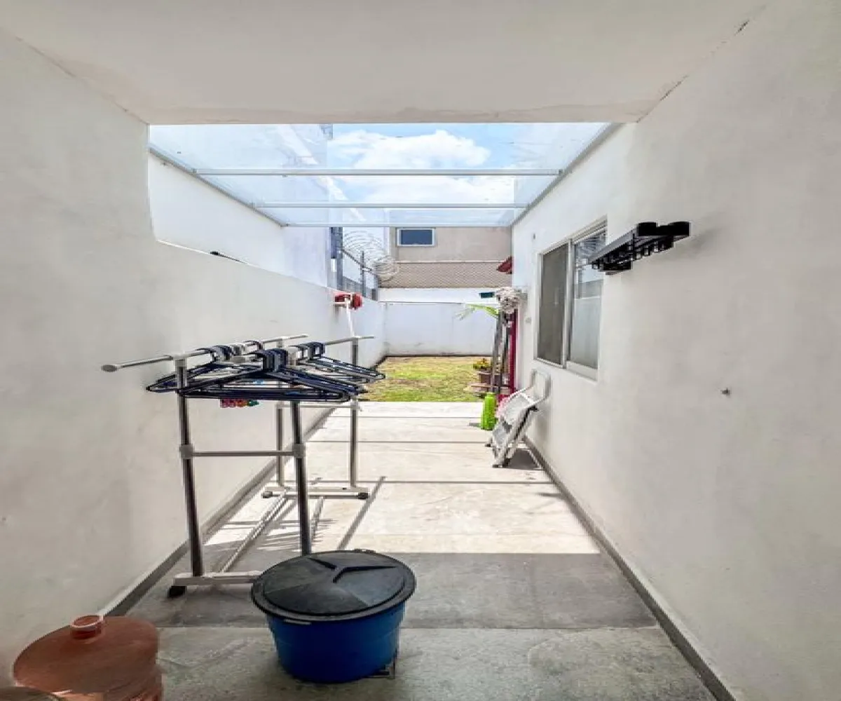 Casa En Venta,Residencial las Moras ,Vista de la Montaña 51 Coto 2, Tlajomulco de Zúñiga, Jalisco 45645, 3 Habitaciones,2 Baños,Vista de la Montaña 51,2,pjEsCNl