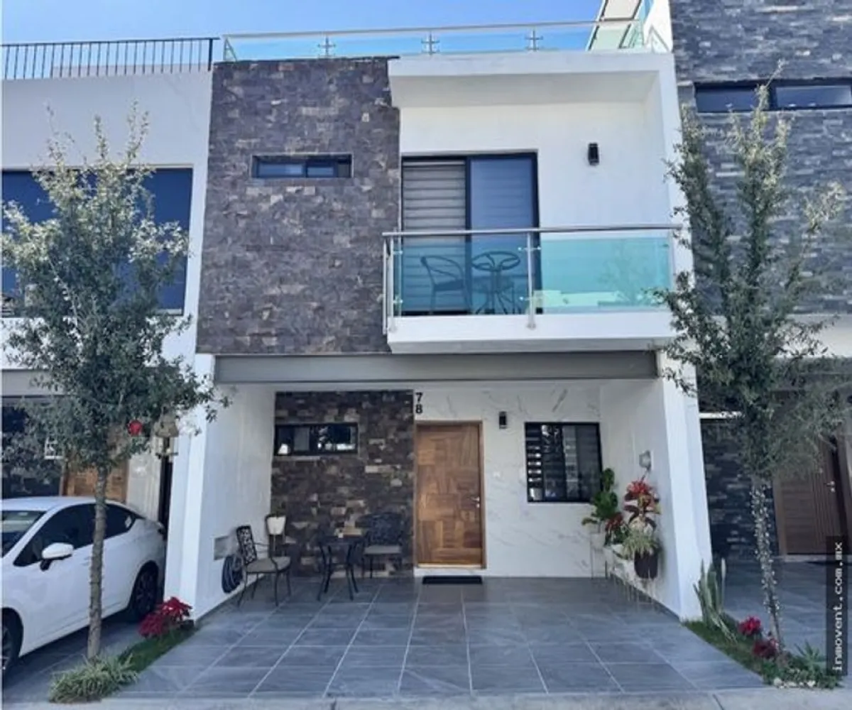 Casa En Venta,Lomas de Zapopan,Calle Talavera Poniente 3363 78, Zapopan, Jalisco 45130, 4 Habitaciones,4 Baños,Calle Talavera Poniente,2,pyvcjL1