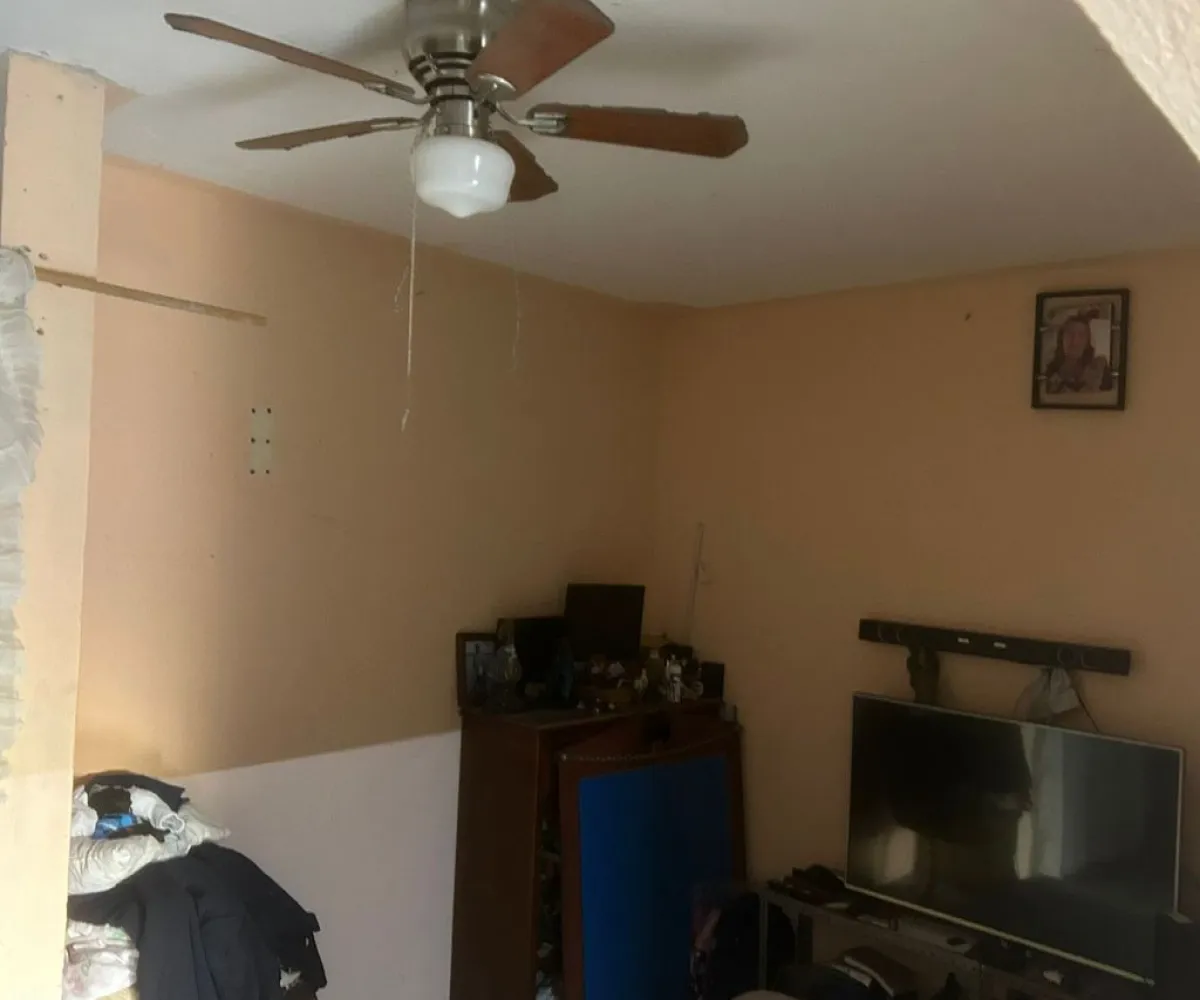 Casa En Venta,Ferrocarril,Calle 8-A 2119, Guadalajara, Jalisco 44440, 5 Habitaciones,3 Baños,Calle 8-A,1,pDcMojf