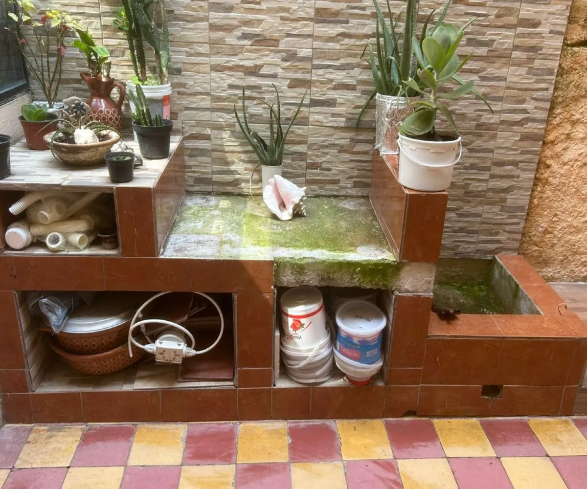 Casa En Venta,Ferrocarril,Calle 8-A 2119, Guadalajara, Jalisco 44440, 5 Habitaciones,3 Baños,Calle 8-A,1,pDcMojf