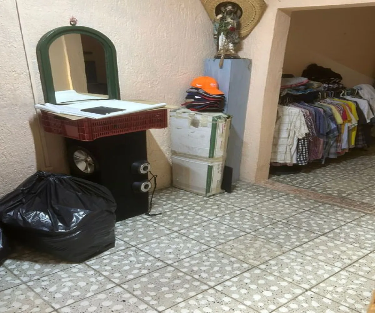 Casa En Venta,Ferrocarril,Calle 8-A 2119, Guadalajara, Jalisco 44440, 5 Habitaciones,3 Baños,Calle 8-A,1,pDcMojf