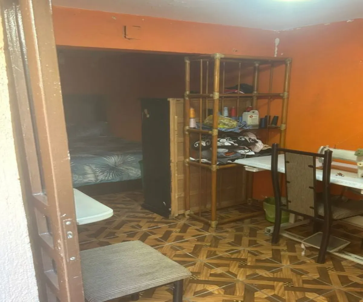 Casa En Venta,Ferrocarril,Calle 8-A 2119, Guadalajara, Jalisco 44440, 5 Habitaciones,3 Baños,Calle 8-A,1,pDcMojf