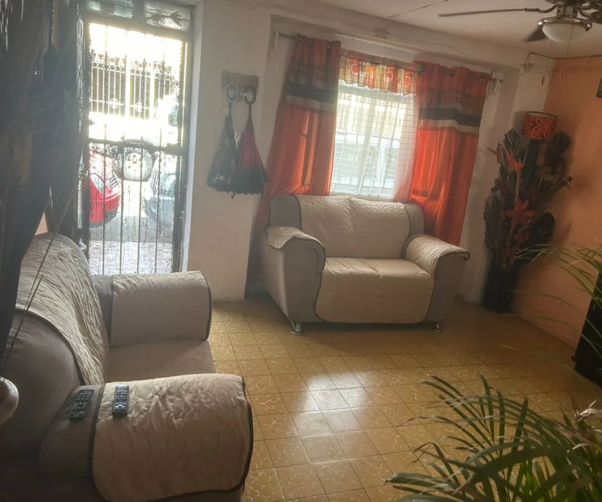 Casa En Venta,Ferrocarril,Calle 8-A 2119, Guadalajara, Jalisco 44440, 5 Habitaciones,3 Baños,Calle 8-A,1,pDcMojf