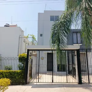 Casa En Venta,Villas de Zapopan,Paseo de Los Encinos Norte Coto C 513, Zapopan, Jalisco 45133, 5 Habitaciones,5 Baños,Paseo de Los Encinos Norte,3,prFsrRF