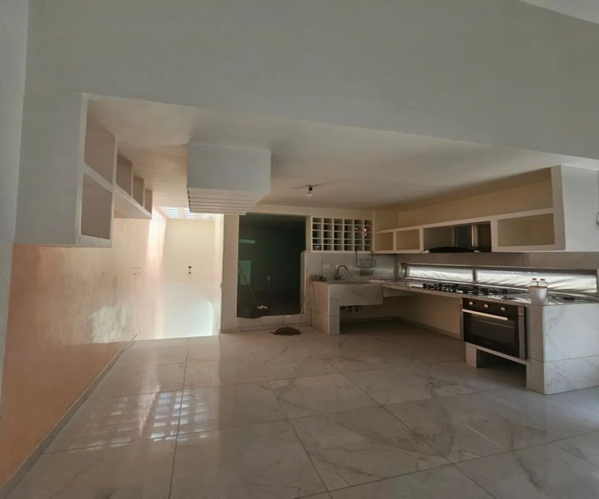 Casa En Venta,Atemajac del Valle,Anáhuac 179, Zapopan, Jalisco 45190, 3 Habitaciones,2 Baños,Anáhuac,1,pLnggmS