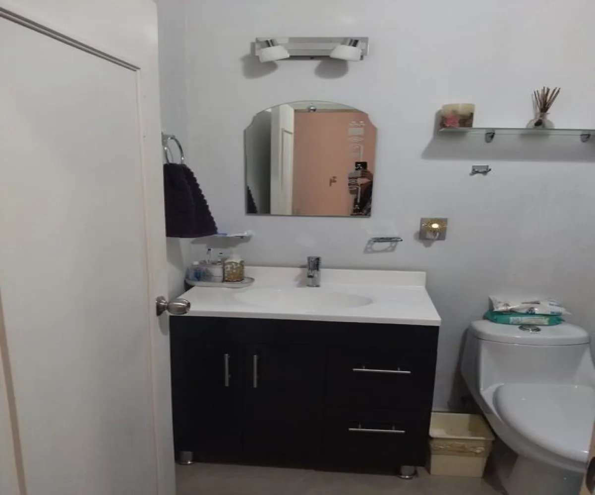 Casa En Venta,Lomas Del Refugio,YAHUALICA 28, Zapopan, Jalisco 45186, 5 Habitaciones,4 Baños,YAHUALICA,2,pN3CRVf