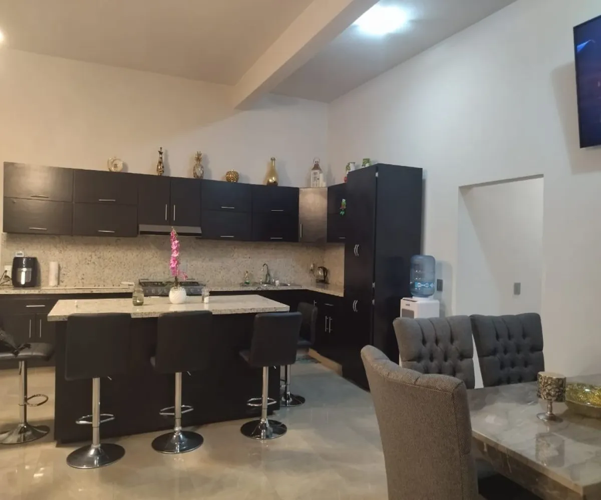 Casa En Venta,Lomas Del Refugio,YAHUALICA 28, Zapopan, Jalisco 45186, 5 Habitaciones,4 Baños,YAHUALICA,2,pN3CRVf