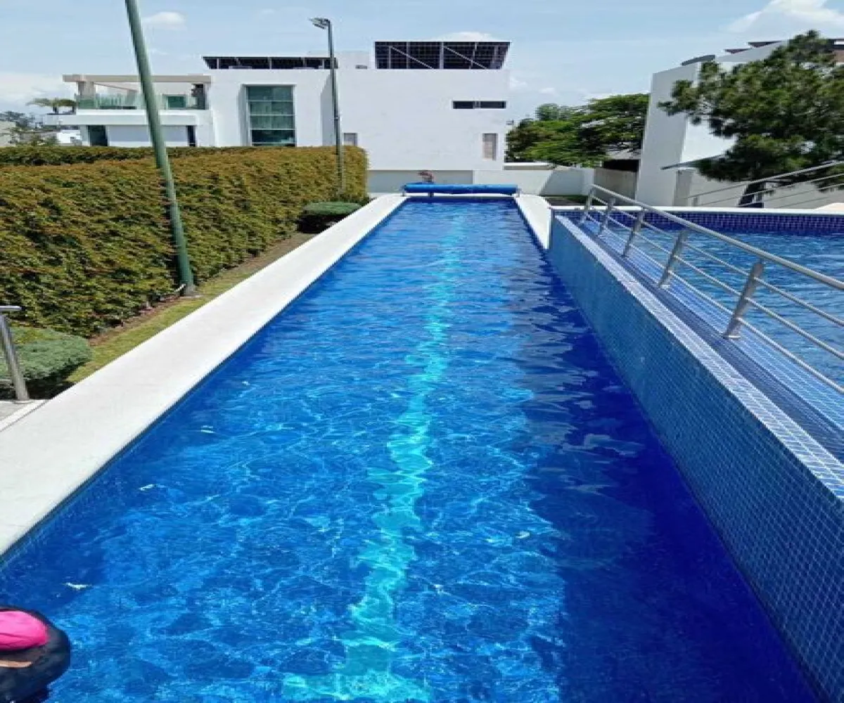 Casa En Venta,Los Castaños,Avenida Naciones Unidas 7500 92, Zapopan, Jalisco 45110, 4 Habitaciones,3 Baños,Avenida Naciones Unidas,1,pyAQ2Nl