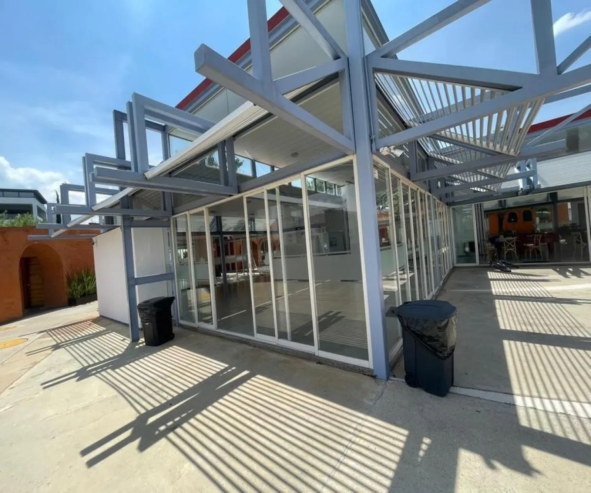 Casa En Venta,Los Castaños,Avenida Naciones Unidas 7500 92, Zapopan, Jalisco 45110, 4 Habitaciones,3 Baños,Avenida Naciones Unidas,1,pyAQ2Nl