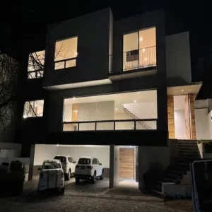 Casa En Venta,Los Castaños,Avenida Naciones Unidas 7500 92, Zapopan, Jalisco 45110, 4 Habitaciones,3 Baños,Avenida Naciones Unidas,1,pyAQ2Nl