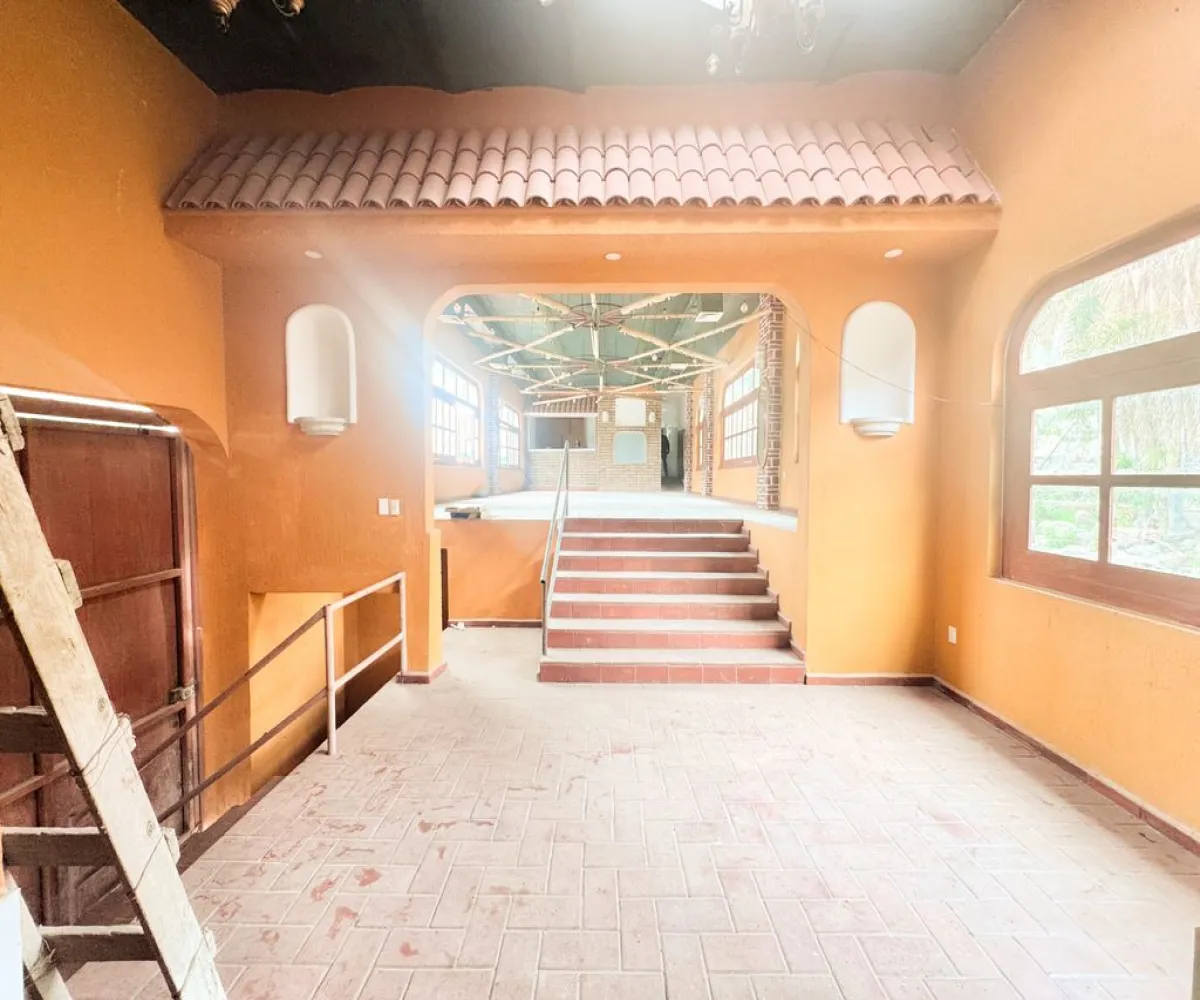 Local En Venta,Raquet Club,Carretera Jocotepec-chapala 501, Jocotepec, Jalisco 45820,2 Baños,Carretera Jocotepec-chapala,1,plI1f1N