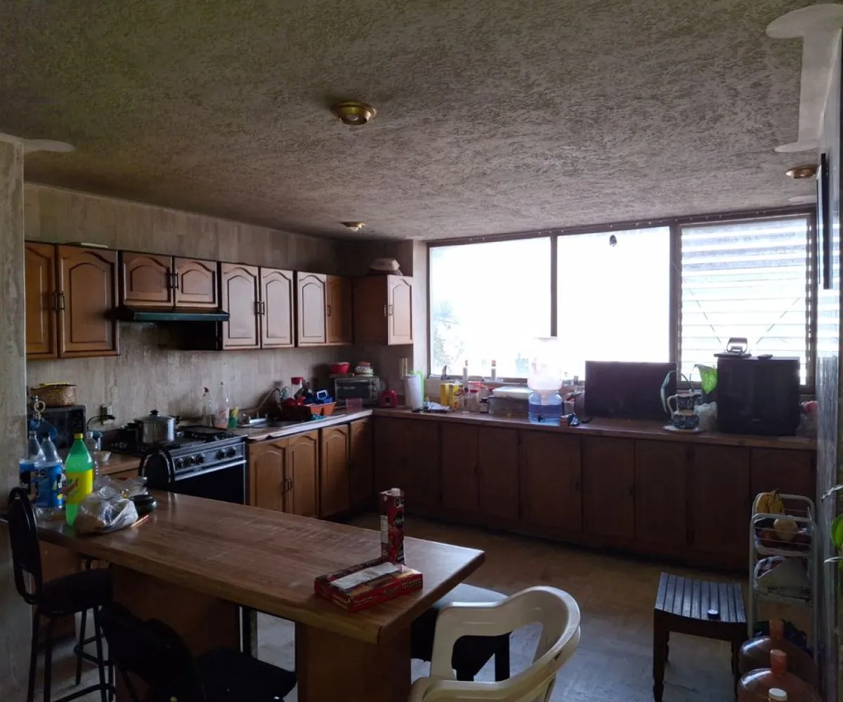 Casa En Venta,Cerro del Tesoro,Vista a La Lejanía 5756, San Pedro Tlaquepaque, Jalisco 45608, 7 Habitaciones,6 Baños,Vista a La Lejanía,3,pSHpjbq