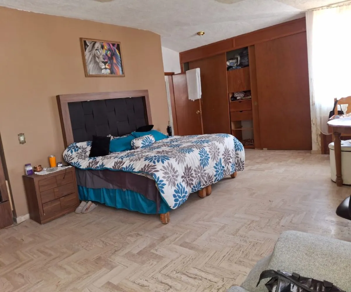 Casa En Venta,Cerro del Tesoro,Vista a La Lejanía 5756, San Pedro Tlaquepaque, Jalisco 45608, 7 Habitaciones,6 Baños,Vista a La Lejanía,3,pSHpjbq
