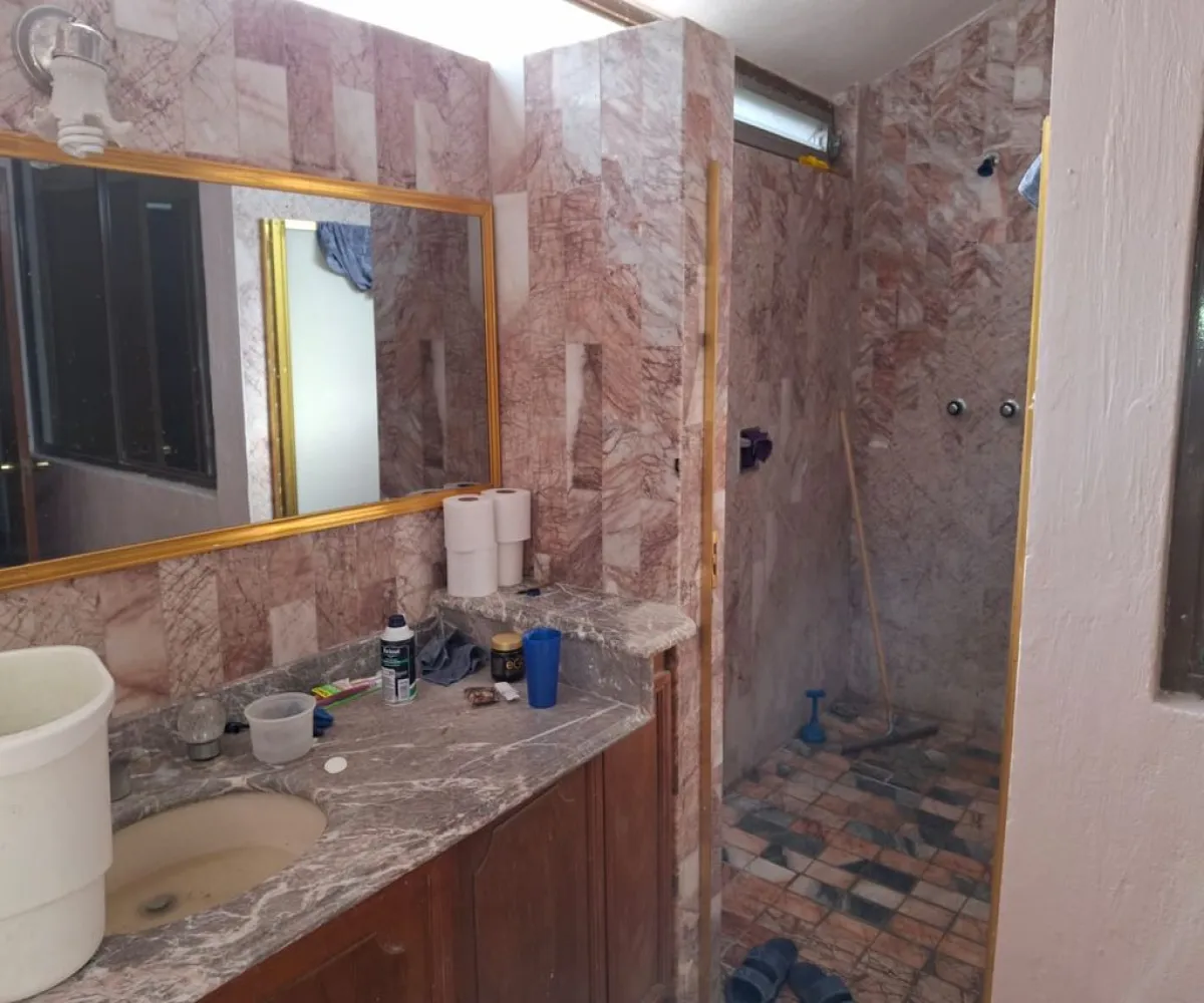 Casa En Venta,Cerro del Tesoro,Vista a La Lejanía 5756, San Pedro Tlaquepaque, Jalisco 45608, 7 Habitaciones,6 Baños,Vista a La Lejanía,3,pSHpjbq