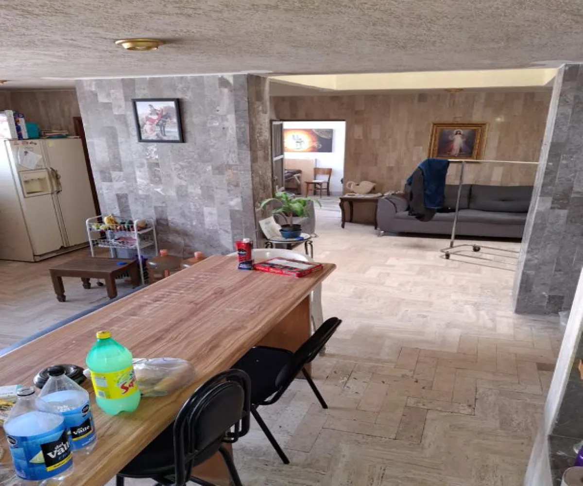 Casa En Venta,Cerro del Tesoro,Vista a La Lejanía 5756, San Pedro Tlaquepaque, Jalisco 45608, 7 Habitaciones,6 Baños,Vista a La Lejanía,3,pSHpjbq